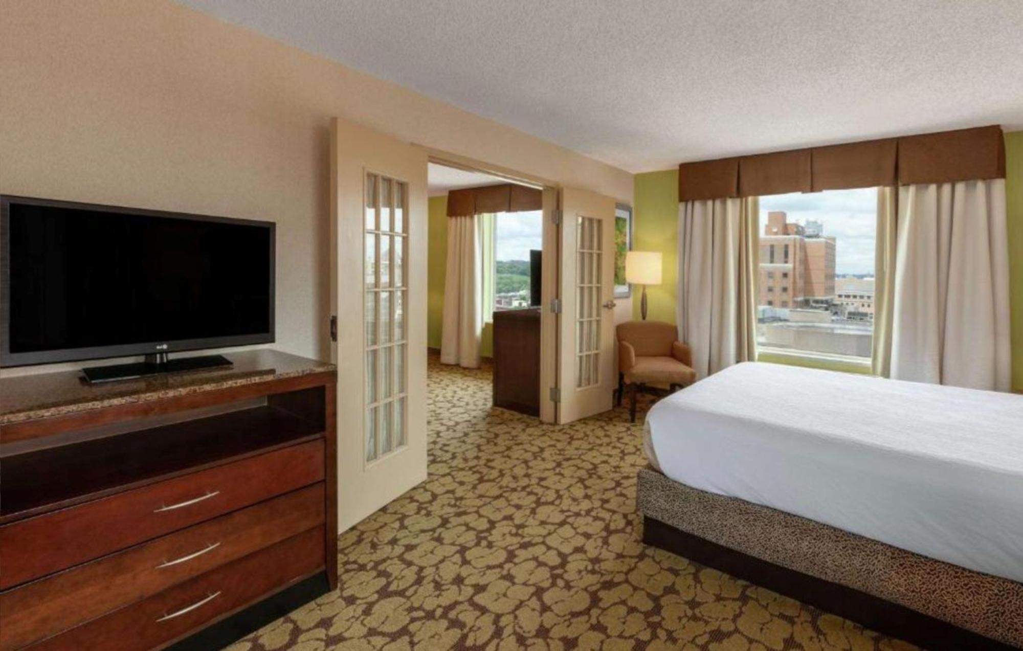 Hilton Garden Inn Pittsburgh University Place Exteriér fotografie